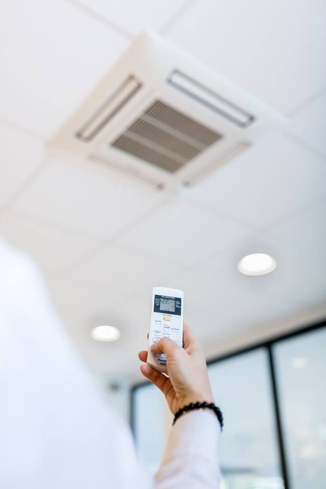 Daikin 1.5 Ton Cassette AC thumbnail 4